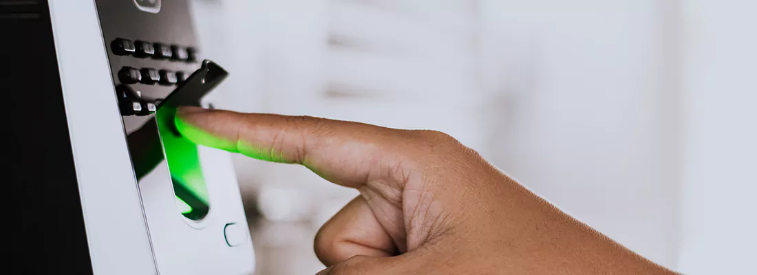 Smart Gate Locks with Remote Access Features in Alafaya, FL